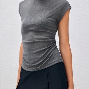 Cider Gray Sleeveless Ruched Knit Top